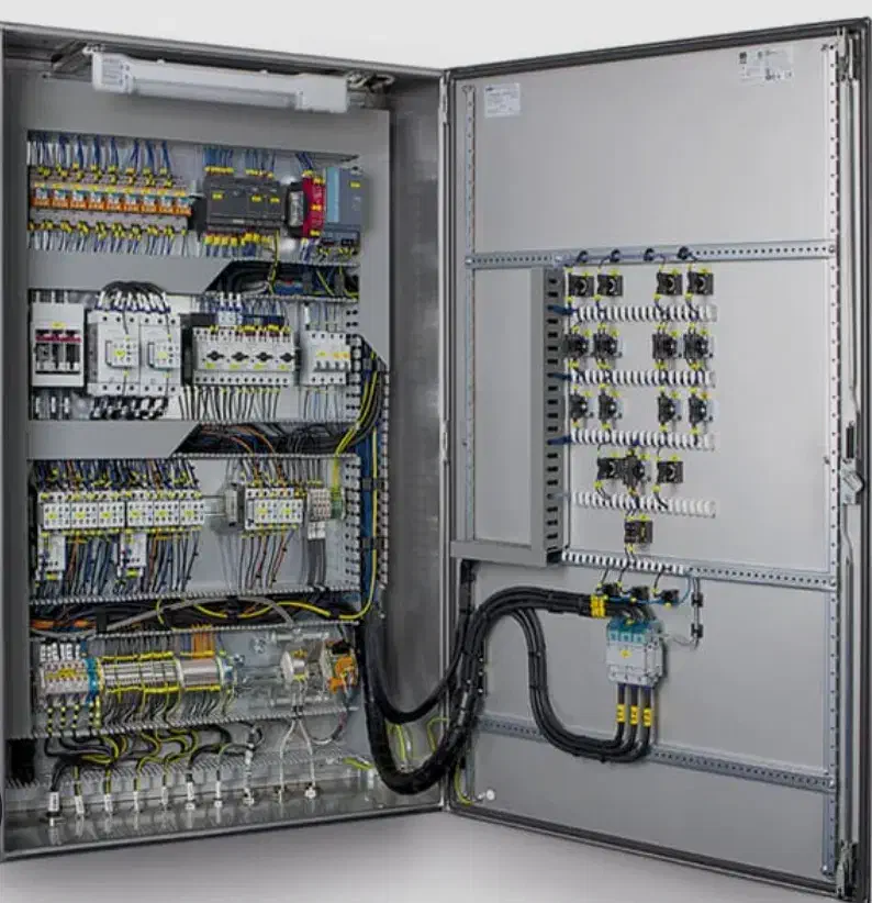 برق کار خدمات برقی(صنعتی،ساختمانی)|خدمات پیشه و مهارت|قم, بلوار امین و ساحلی|دیوار