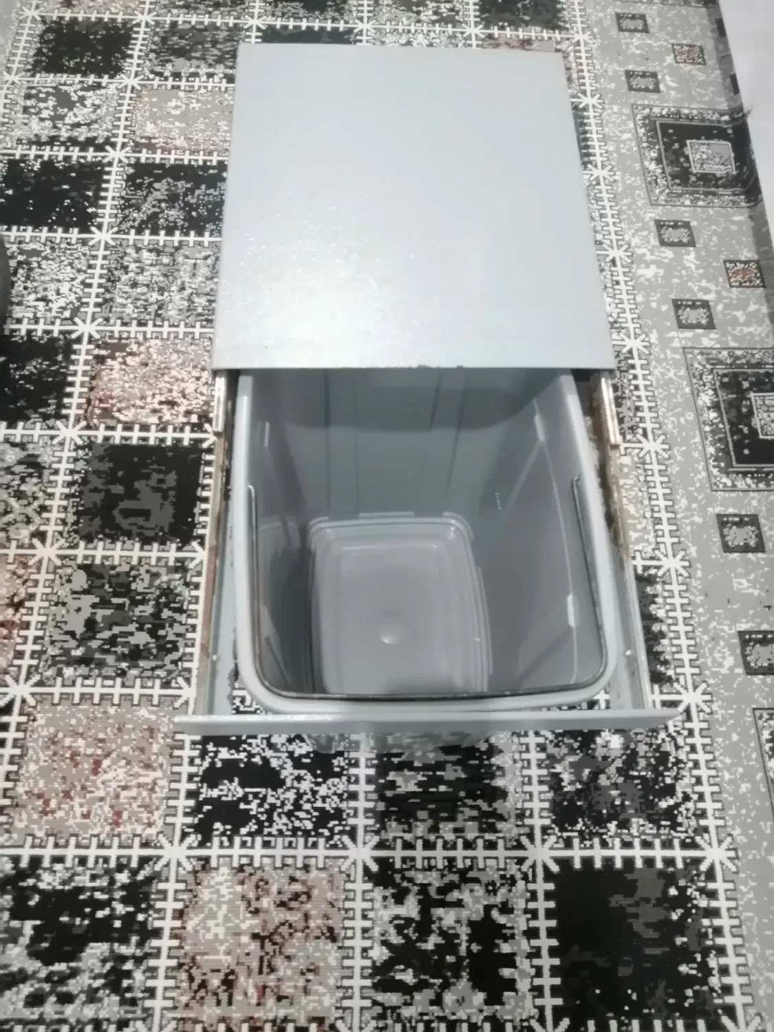 سطل اشغال|لوازم نظافت|مریوان, |دیوار