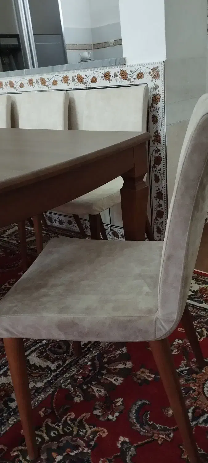 میز غذا خوری هشت نفره برند رئال در حد نو|میز و صندلی غذاخوری|اسدآباد, |دیوار