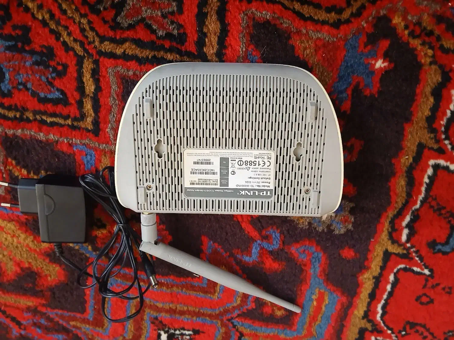 مودم|مودم و تجهیزات شبکه|میانه, |دیوار