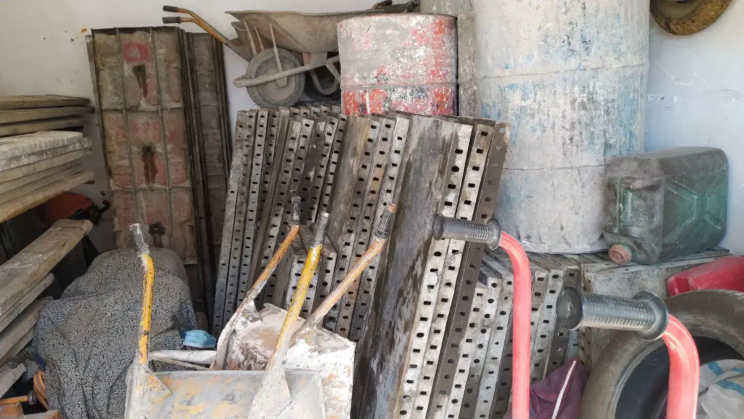 قالب بتن|مصالح و تجهیزات ساختمان|آشتیان, |دیوار