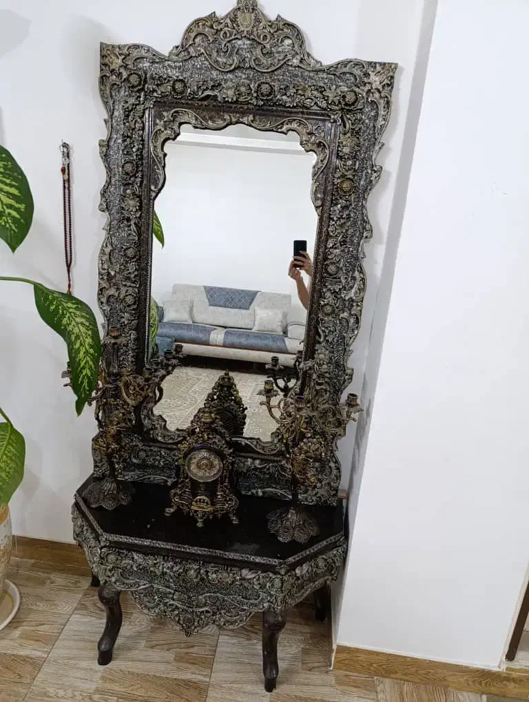 آینه و شمعدان کاملا سالم|بوفه، ویترین، کنسول|فردوسیه, |دیوار