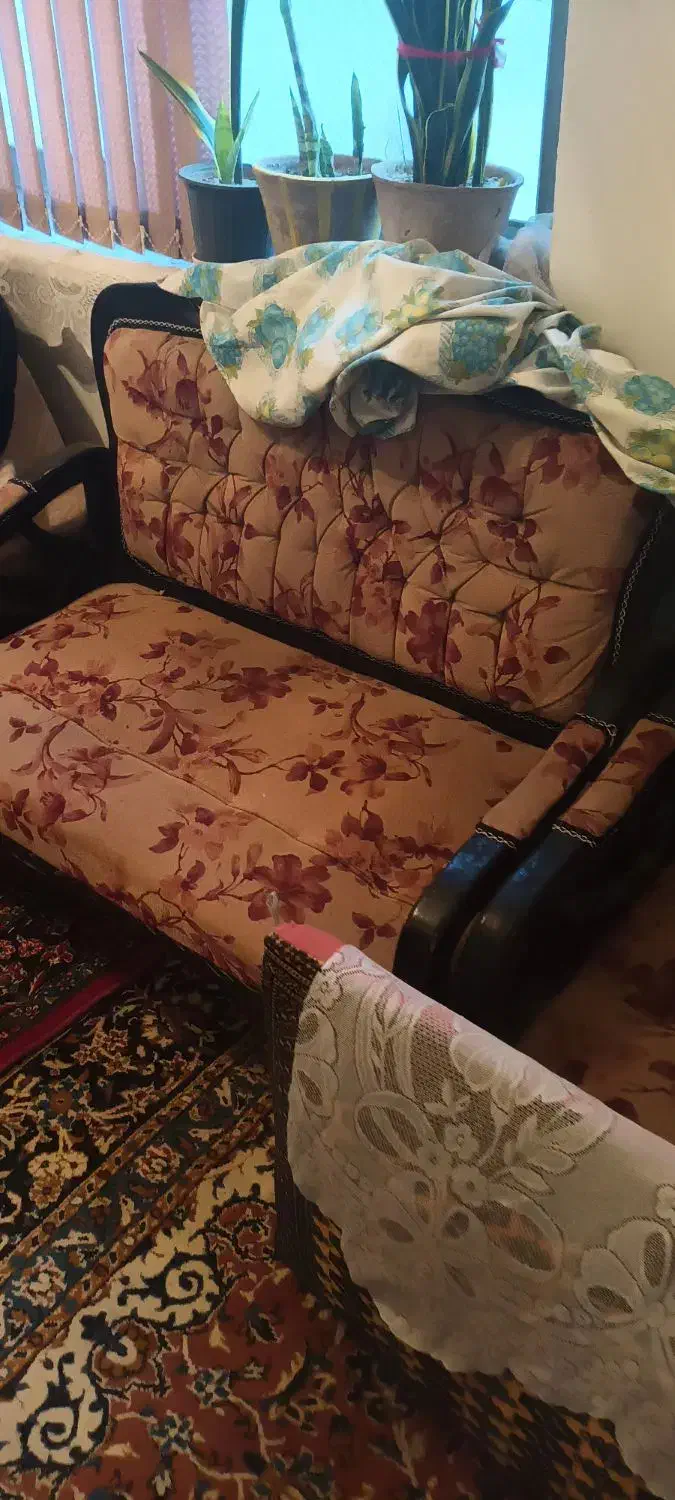 مبل۱۸نفره|مبلمان خانگی و میز عسلی|کیاشهر, |دیوار