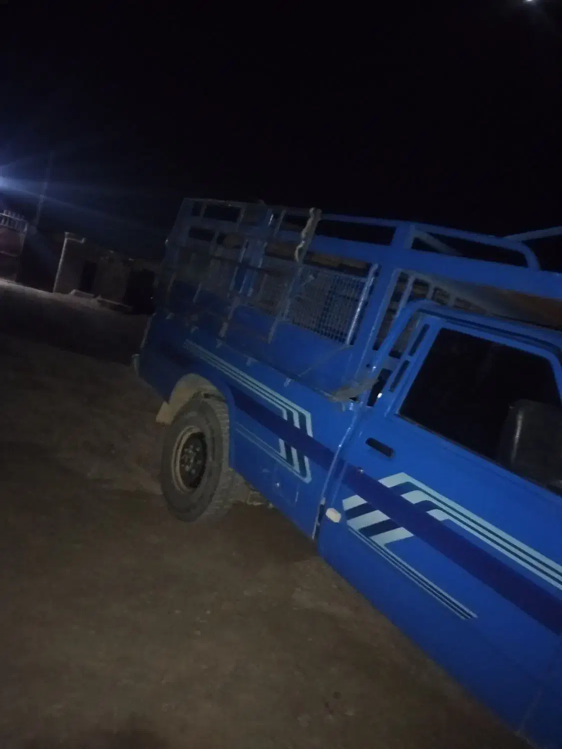 فروشی|خودرو سواری و وانت|سیب و سوران, |دیوار