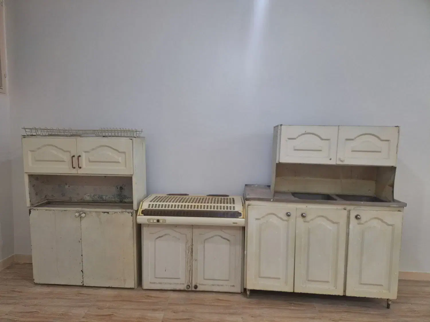 کابینت فلزی|آب‌چکان و نظم‌دهنده ظروف|قرچک, مهدیه|دیوار