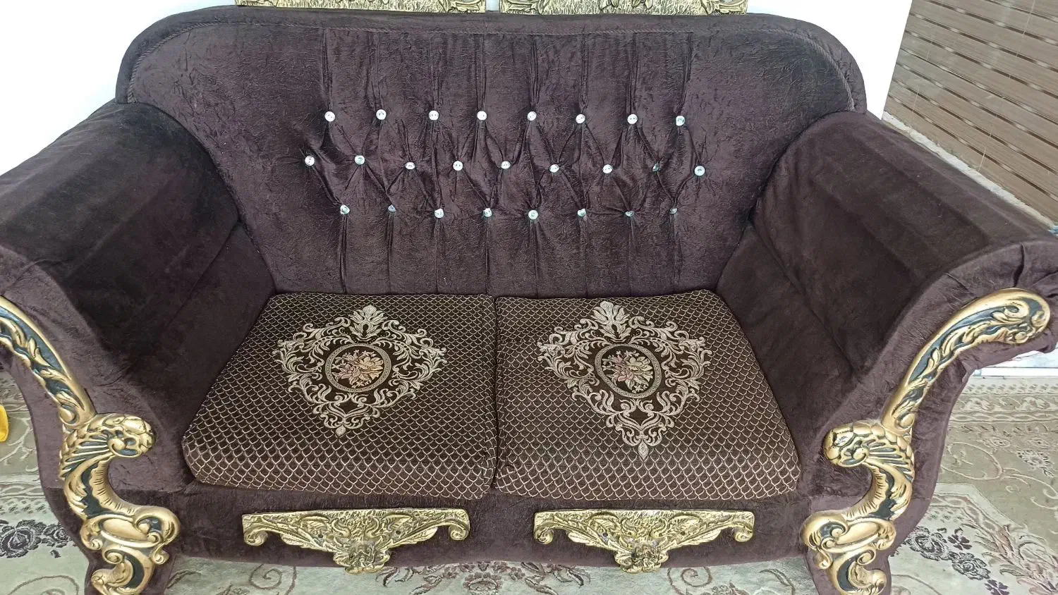 مبل ۷ نفره|مبلمان خانگی و میز عسلی|تربت جام, علوی|دیوار