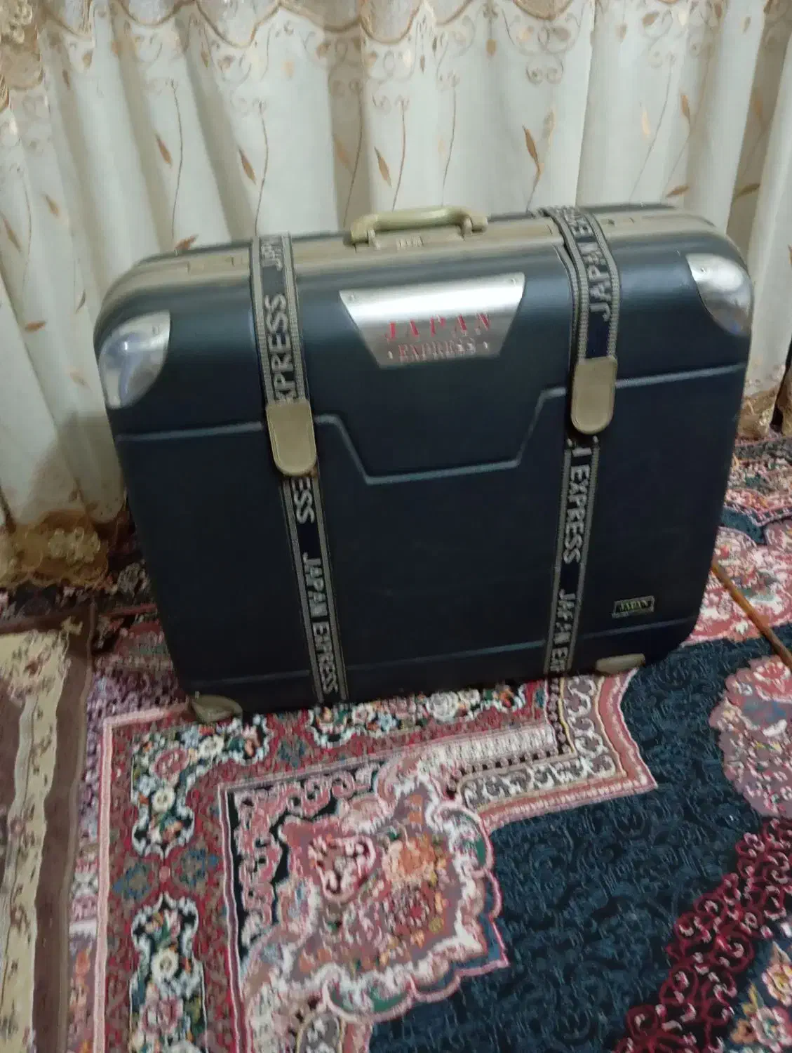 چمدان|کیف، کفش، کمربند|اهواز, کوی علوی|دیوار
