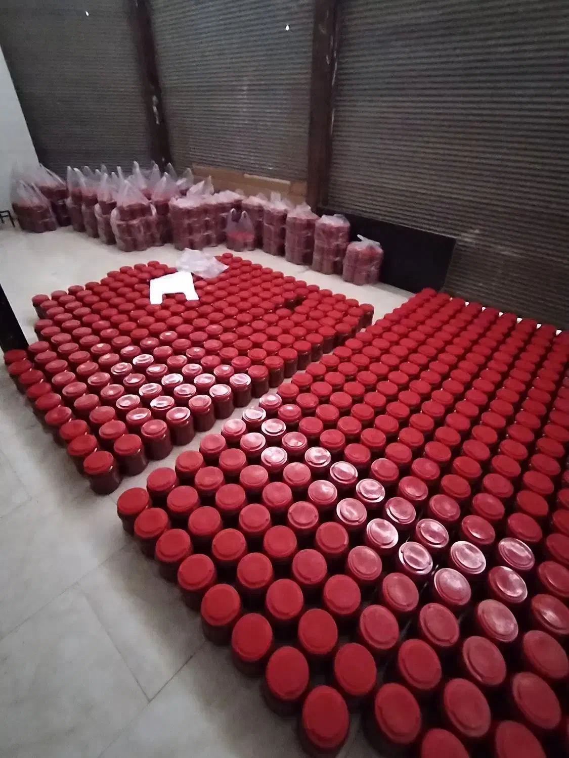 رب گوجه فرنگی|عمده‌فروشی|تهران, کیانشهر|دیوار