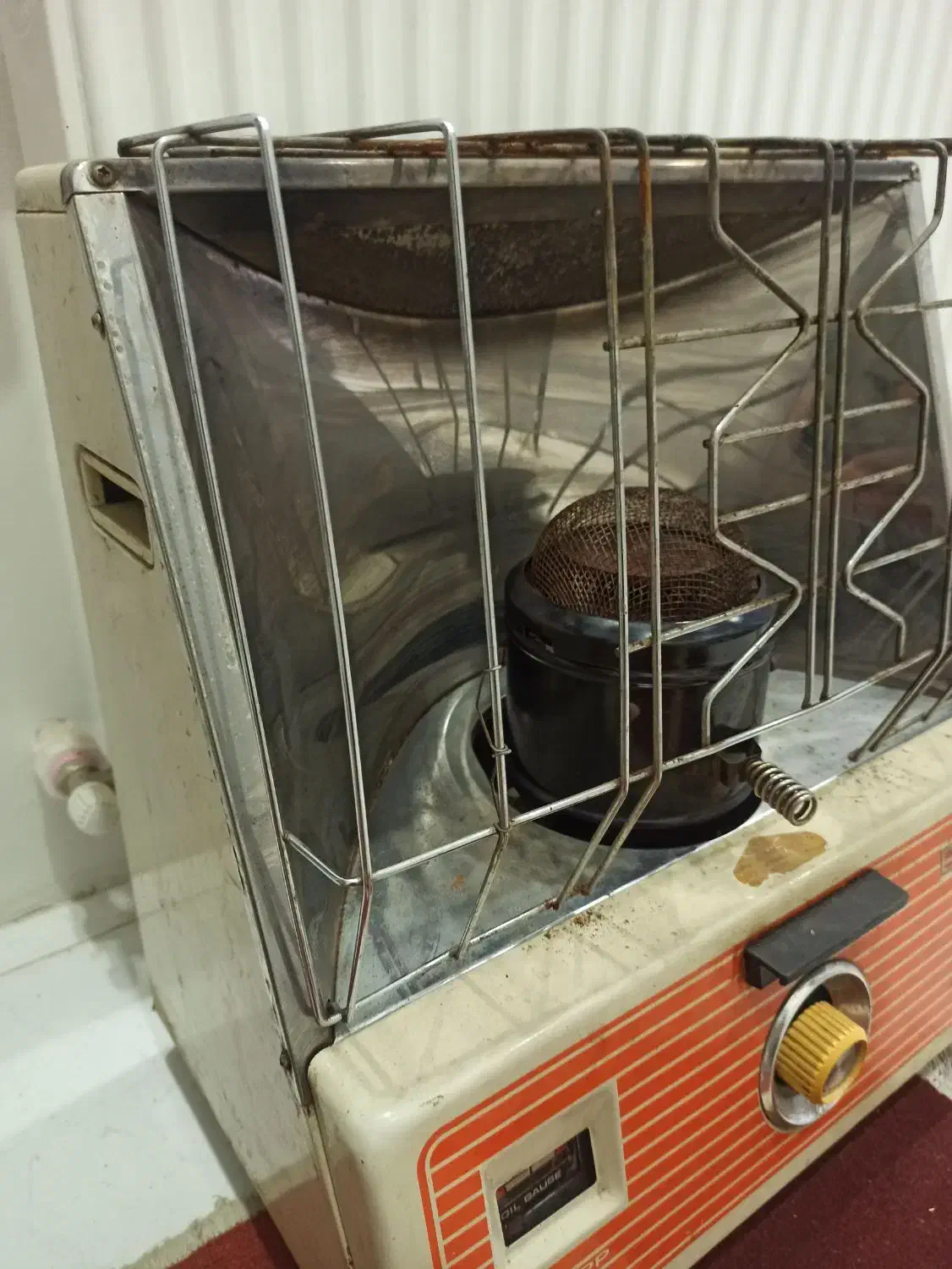 بخاری نفتی انتیک|کلکسیون اشیاء عتیقه|مشکیندشت, |دیوار