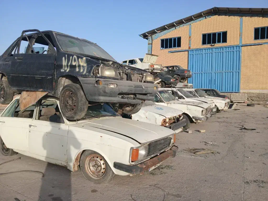 مرکز خرید خودروهای اسقاطی|خودرو سواری و وانت|اهواز, اهواز|دیوار