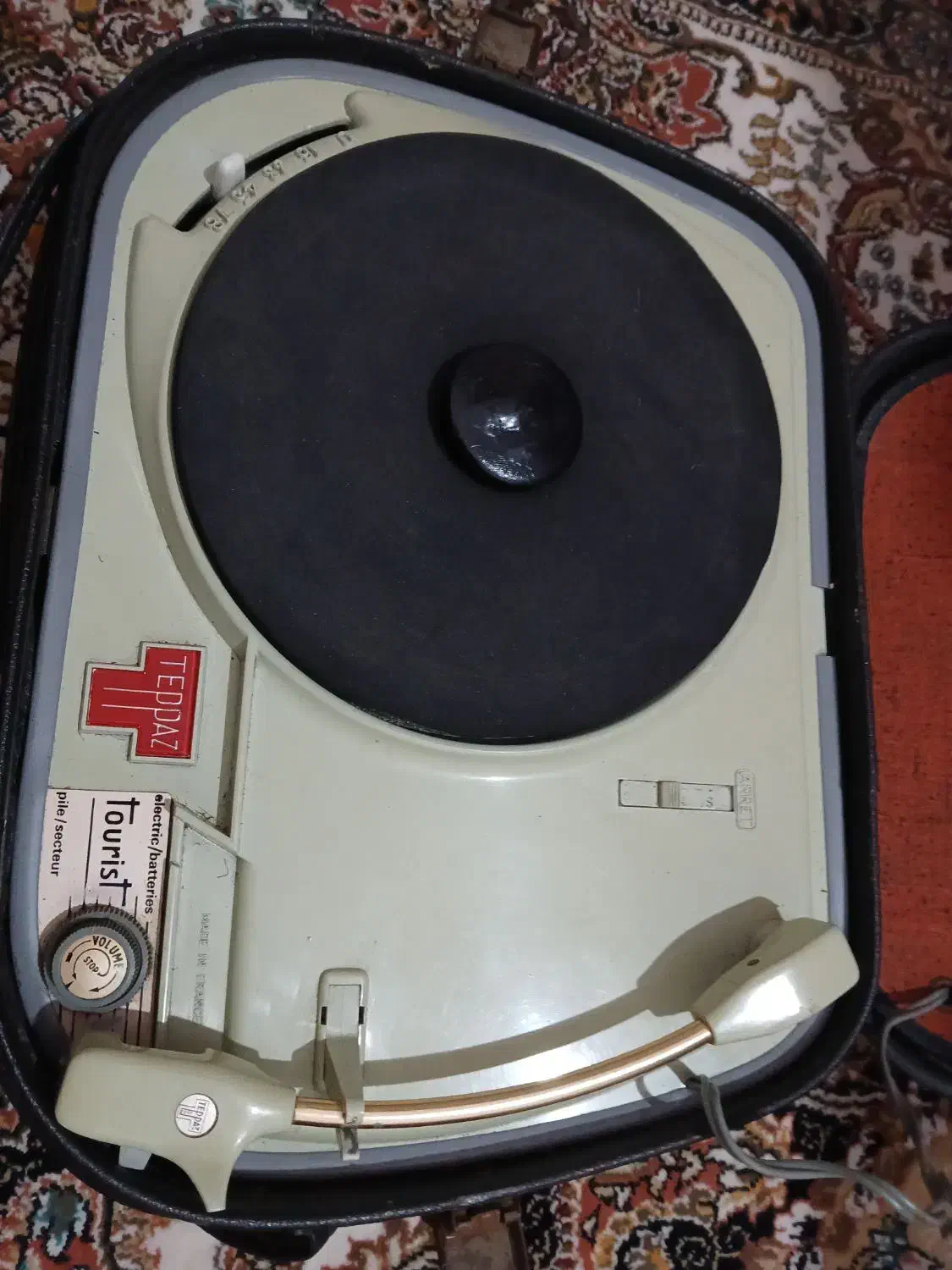 گرامافون تپاز|کلکسیون اشیاء عتیقه|سلمان‌شهر, |دیوار