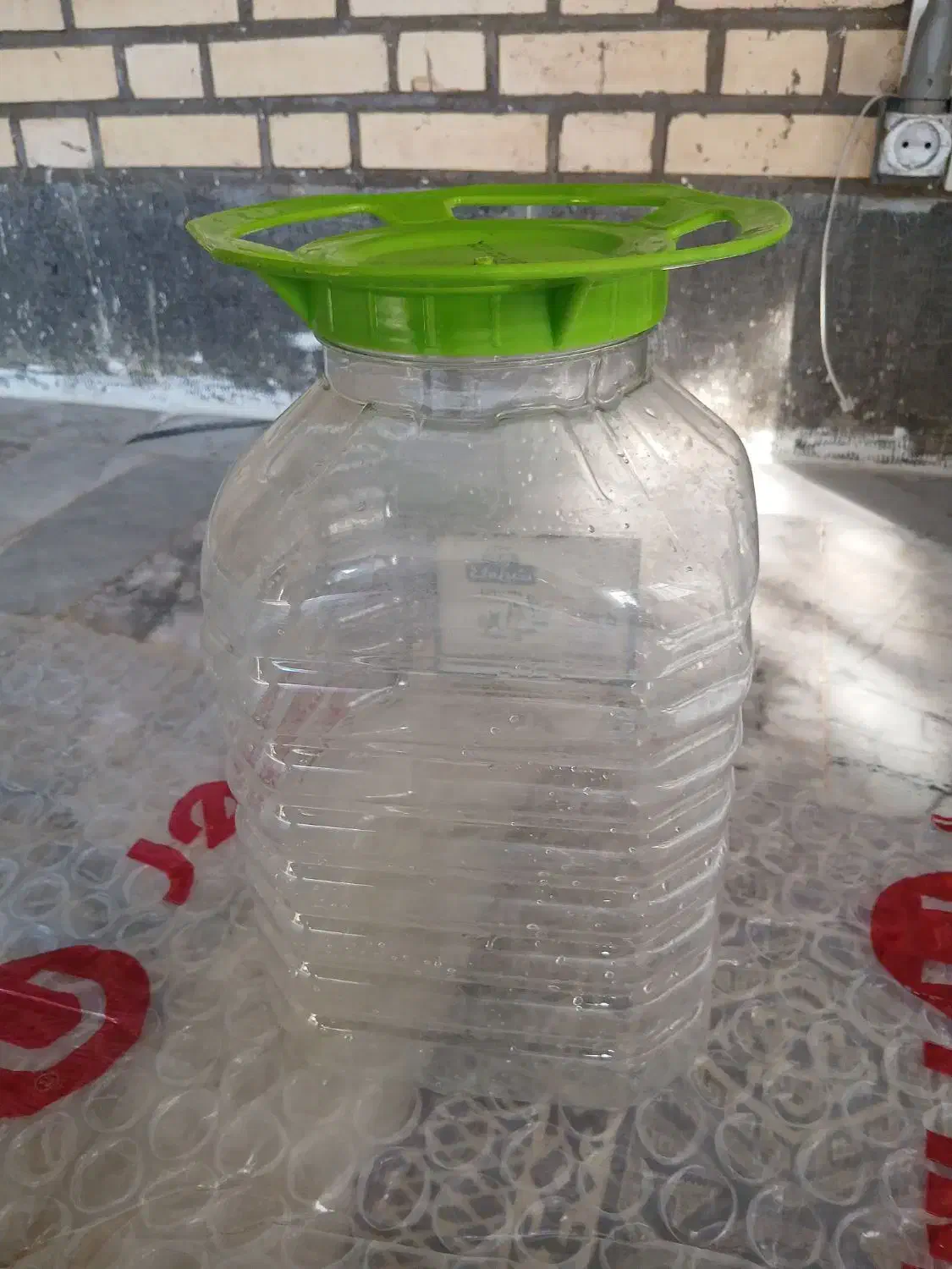 دبه زیتون ترشی و خیارشور|ظروف نگهدارنده، پلاستیکی، یک‌بارمصرف|زنجان, |دیوار