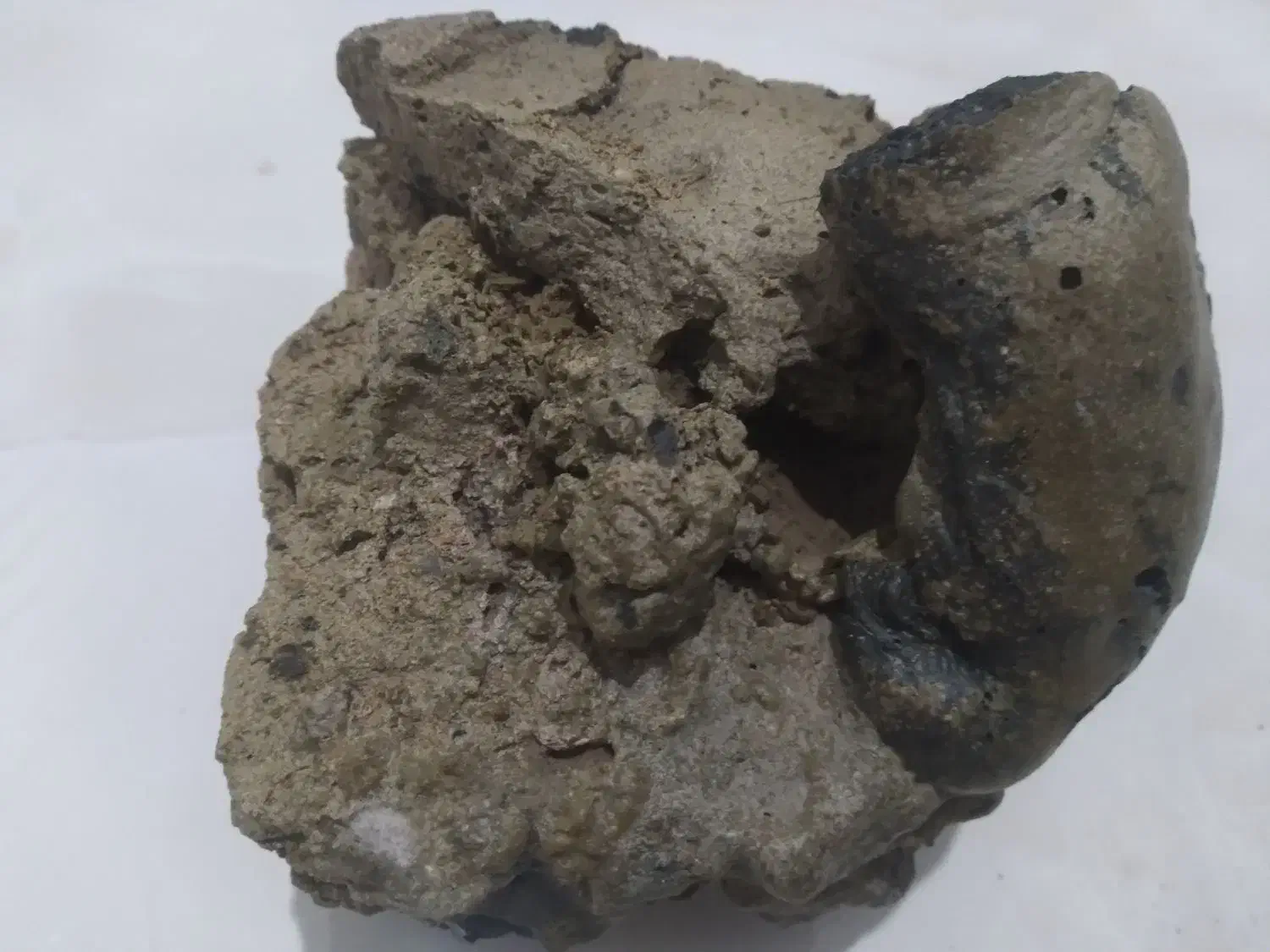 شهاب سنگ قیمتی|کلکسیون اشیاء عتیقه|زیرکوه, |دیوار