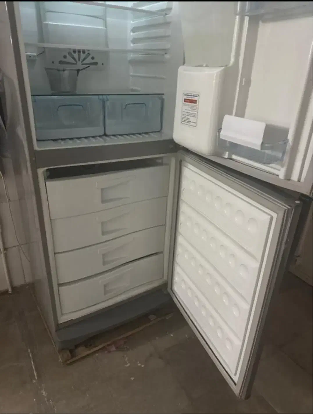 یخچال ۲۷ فوت در حد صفر ابسردکن دار|یخچال و فریزر|جیرفت, |دیوار