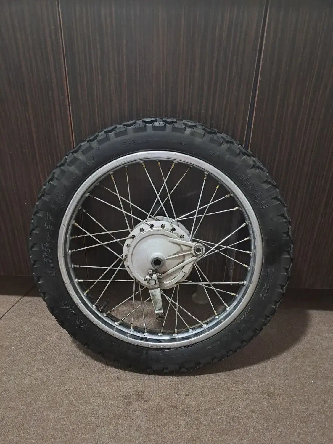 رینگ و لاستیک موتور هوندا|قطعات یدکی و لوازم جانبی|رشت, هلال احمر|دیوار