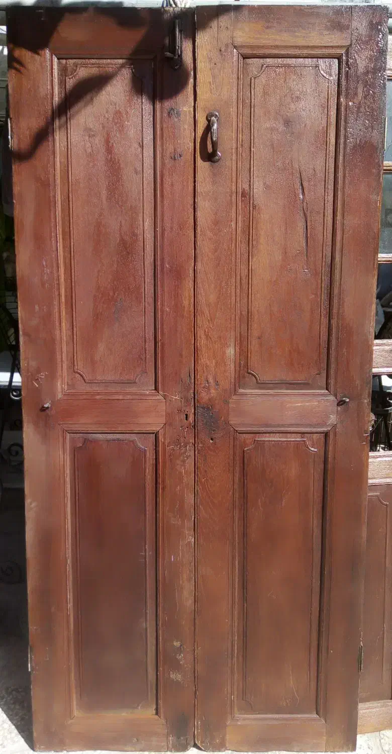 درب قدیمی|کلکسیون اشیاء عتیقه|بوشهر, |دیوار