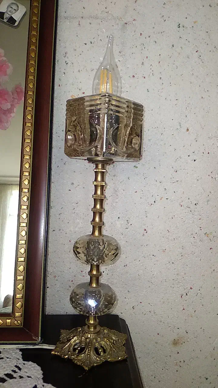 شمعدان|چراغ خواب و آباژور|کرج, عظیمیه|دیوار