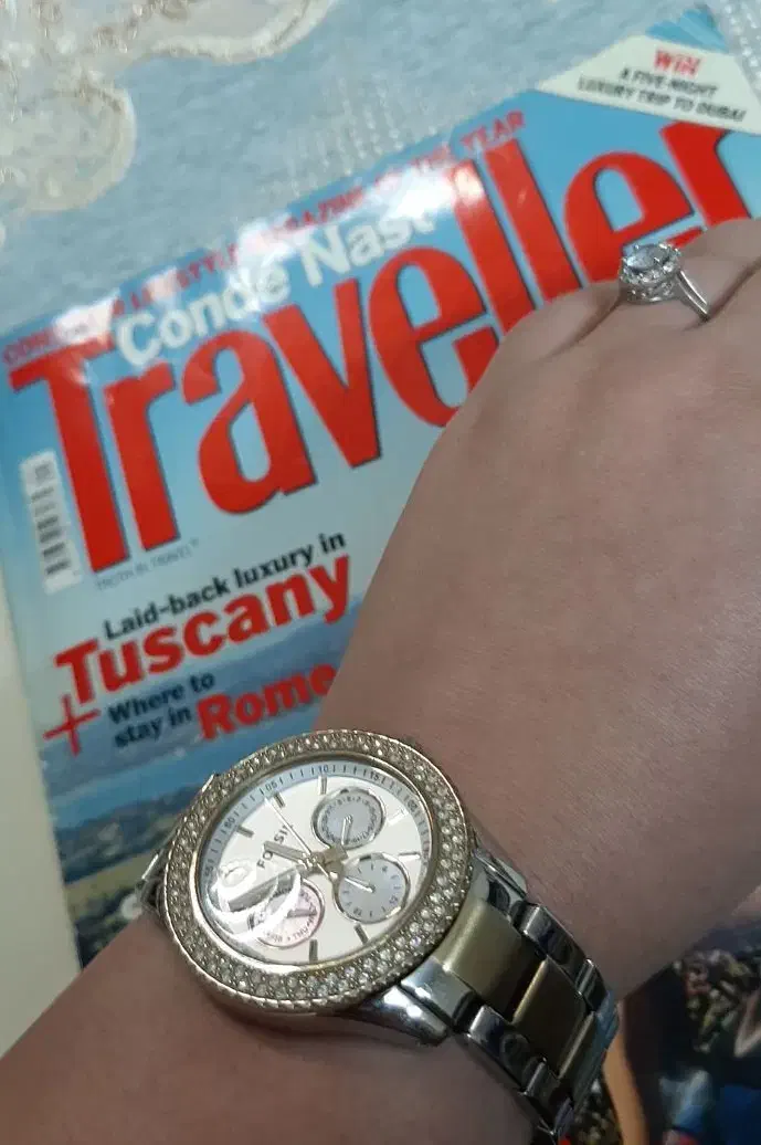 ساعت نگین سواروسکی فسیل امریکا شناسنامه دار|ساعت|تهران, قیطریه|دیوار