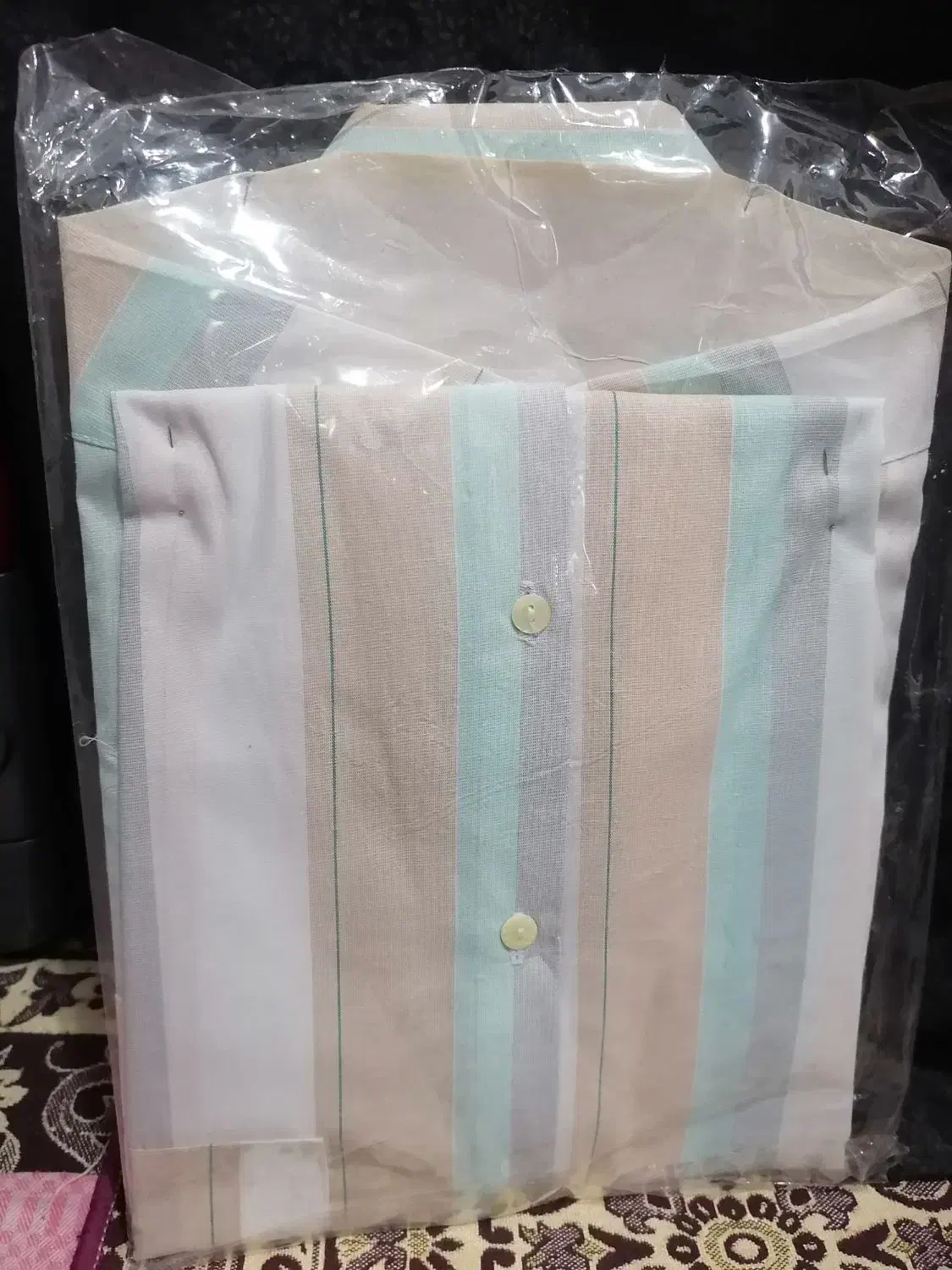 پیراهن مردانه|لباس|قم, آذر (نکویی)|دیوار