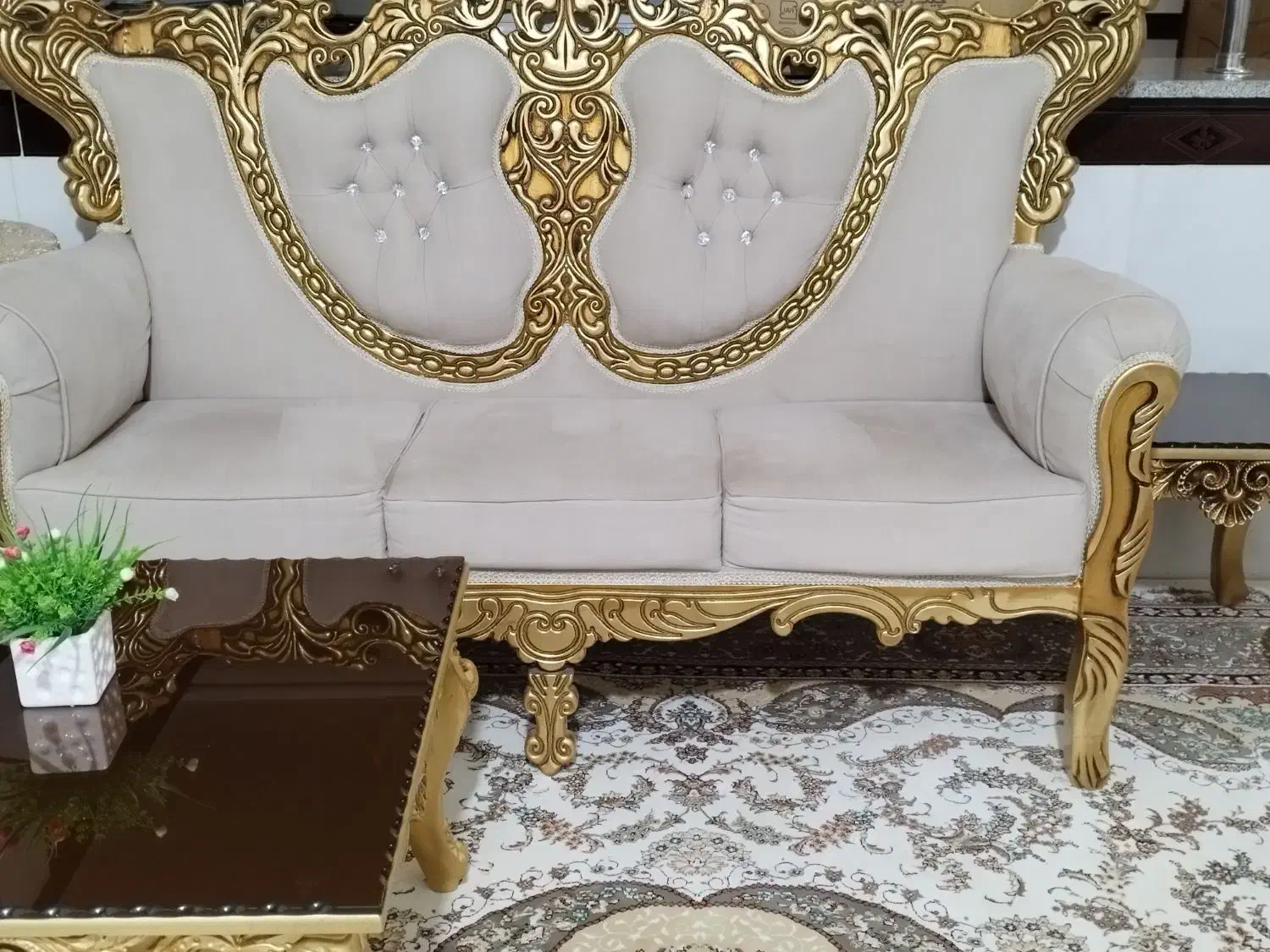 مبل|مبلمان خانگی و میز عسلی|اسفراین, |دیوار