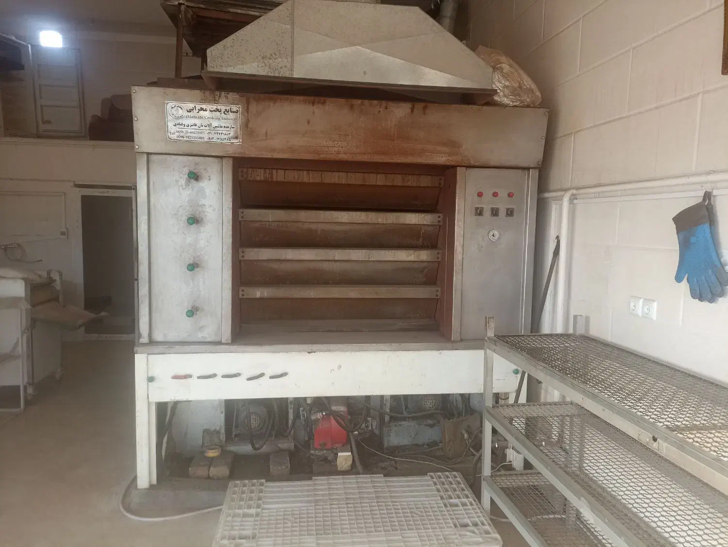 وسایل نانوایی|ماشین‌آلات صنعتی|کهک, |دیوار