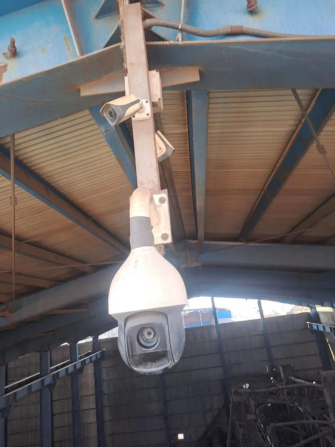 دوربین مدار بسته و دزگیر|دوربین مداربسته|اندیمشک, |دیوار