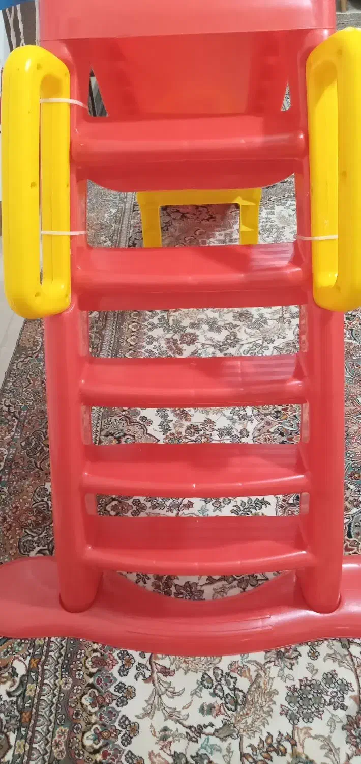 سرسره|اسباببازی|گالیکش, |دیوار