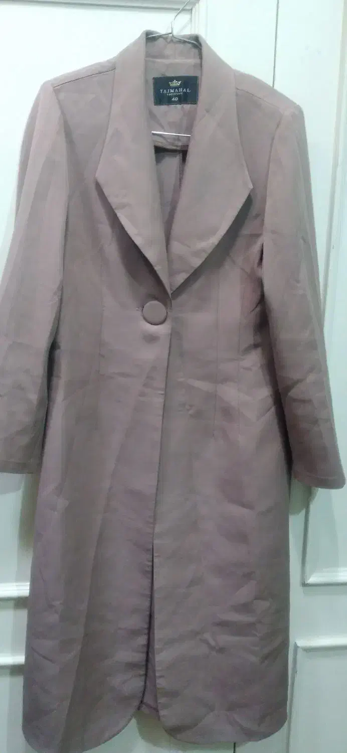 مانتو مجلسی|لباس|نیشابور, فرح بخش|دیوار