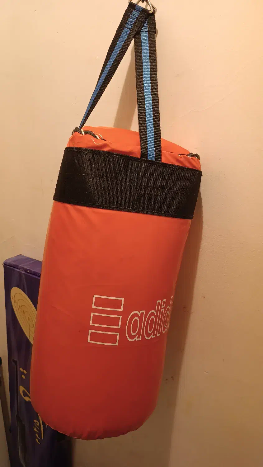 دو عدد کیسه بوکس|تجهیزات ورزشی|شاهینشهر, شهرک سایت|دیوار