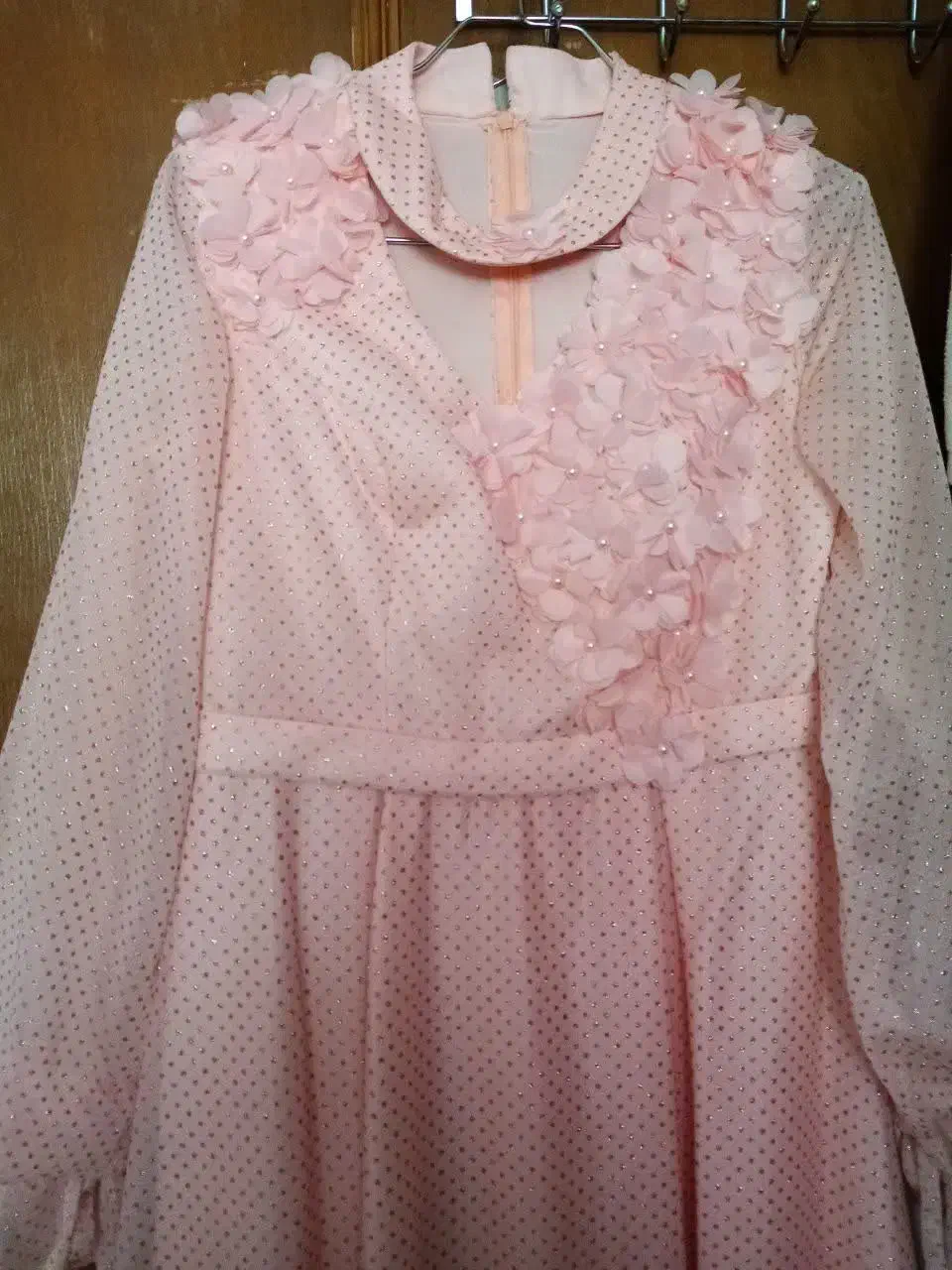 لباس مجلسی|لباس|همدان, |دیوار