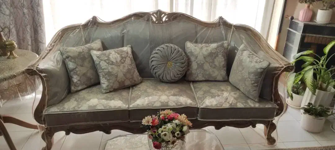 مبل سلطنتی کلاسیک|مبلمان خانگی و میز عسلی|شاهین‌شهر, عطار|دیوار