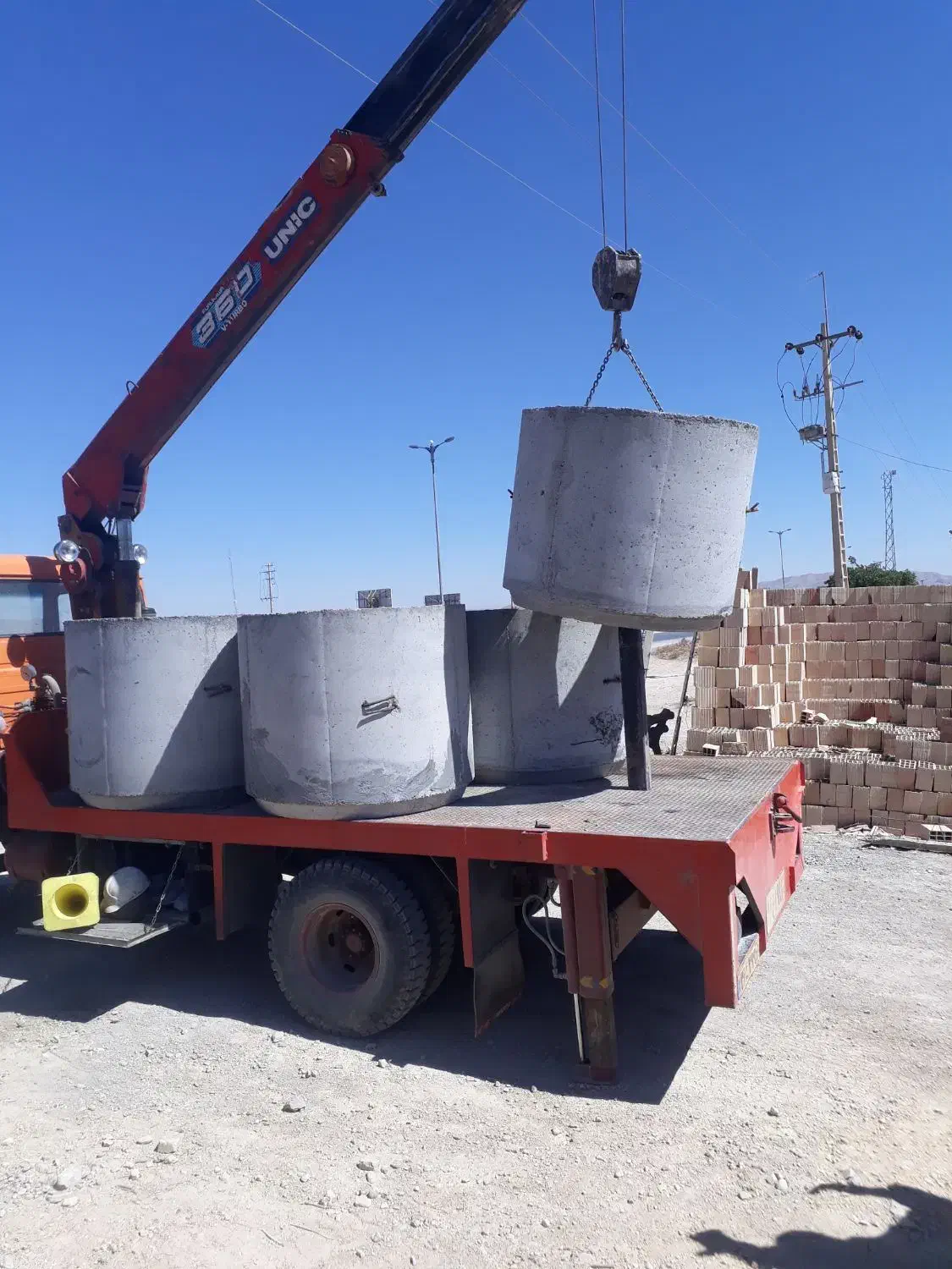 کارگر بلوک زن ماهر و نیمه ماهر نیازمندیم|استخدام معماری، عمران و ساختمانی|بجنورد, |دیوار