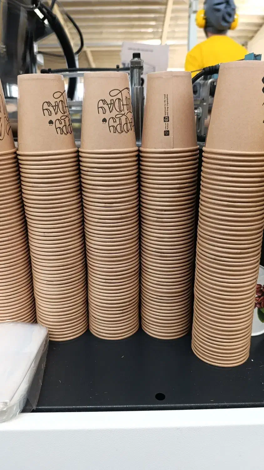 فروش لیوان کاغذی ۲۲۰ و کرافت|ظروف نگهدارنده، پلاستیکی، یک‌بارمصرف|بروجرد, |دیوار