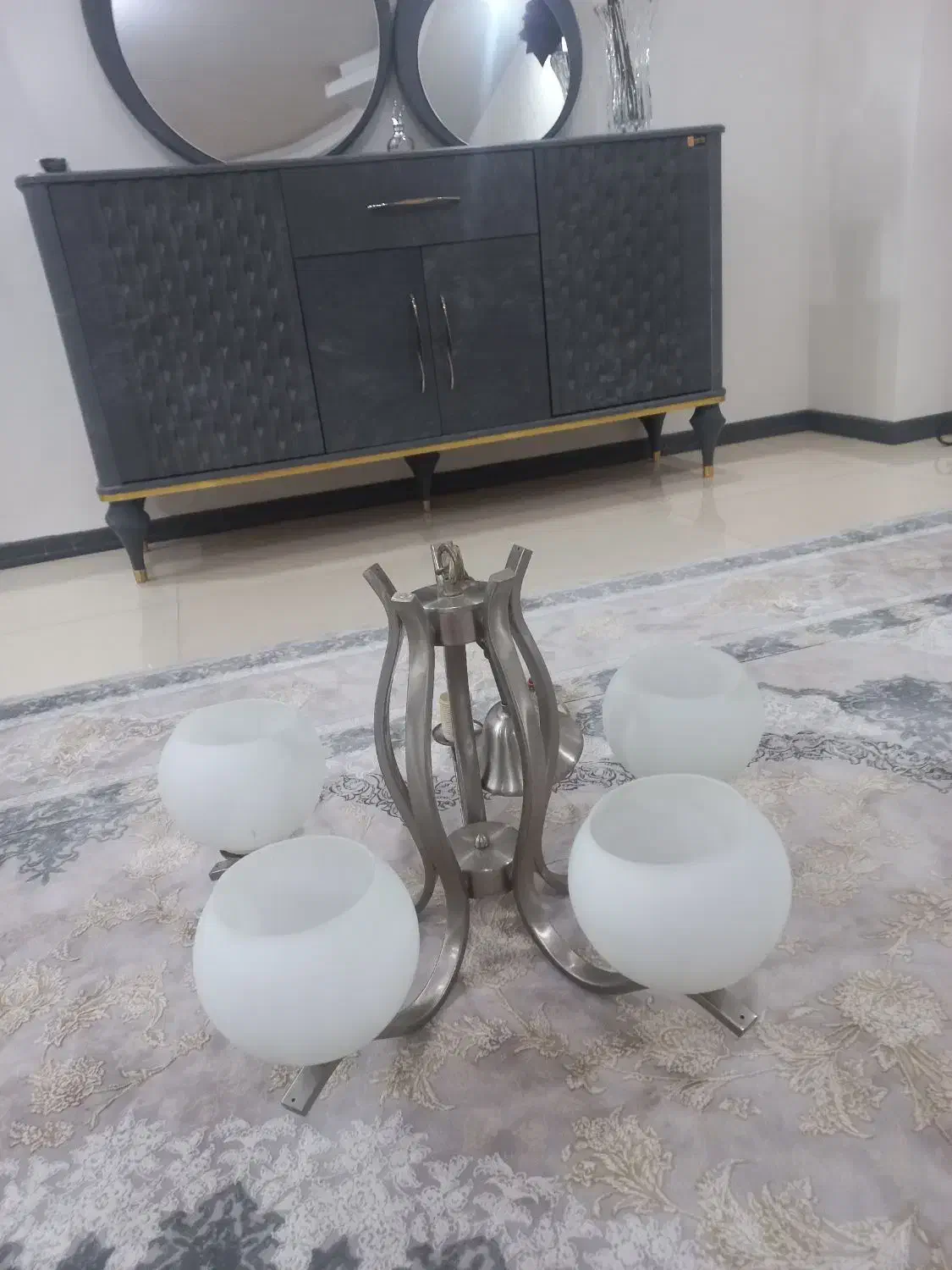 لوستر|لوستر و چراغ آویز|مشکین‌دشت, |دیوار