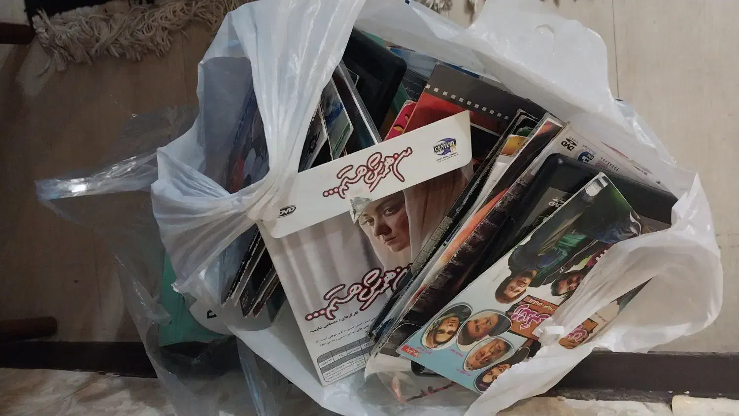 کلی فیلم سی دی  cd دی وی دی DVD  اورجینال کپی|فیلم و موسیقی|کرج, اتحاد|دیوار