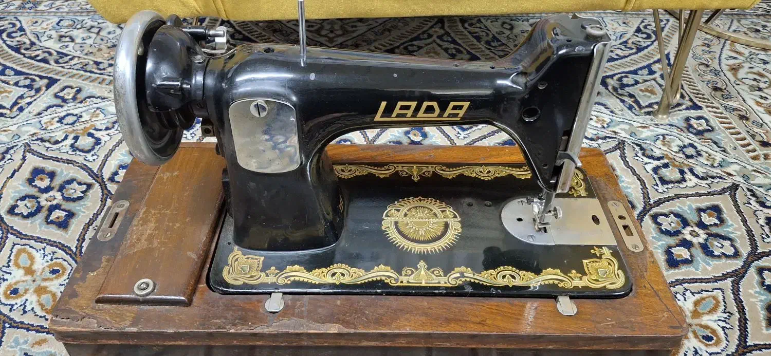 چرخ خیاطی دستی مارک لادا خارجی|چرخ خیاطی و ریسندگی|تهران, جوادیه|دیوار