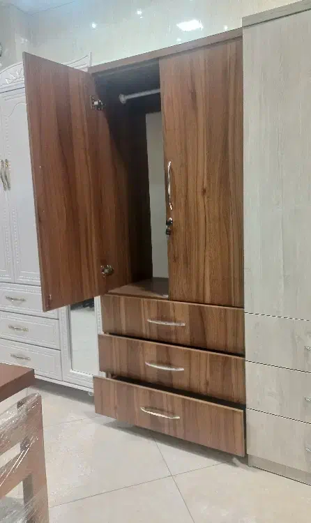 کمد ، دراور . کمد سه کشو .کمد جادار . جا لباسی|جاکفشی، کمد، دراور|هشتگرد, شهرک ولیعصر (مصلی)|دیوار