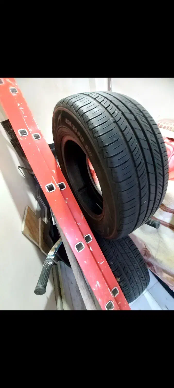 دوحلقه لاستیک در حد نو ۲۰۵ بارز رینگ ۱۵|قطعات یدکی و لوازم جانبی|نشتارود, |دیوار