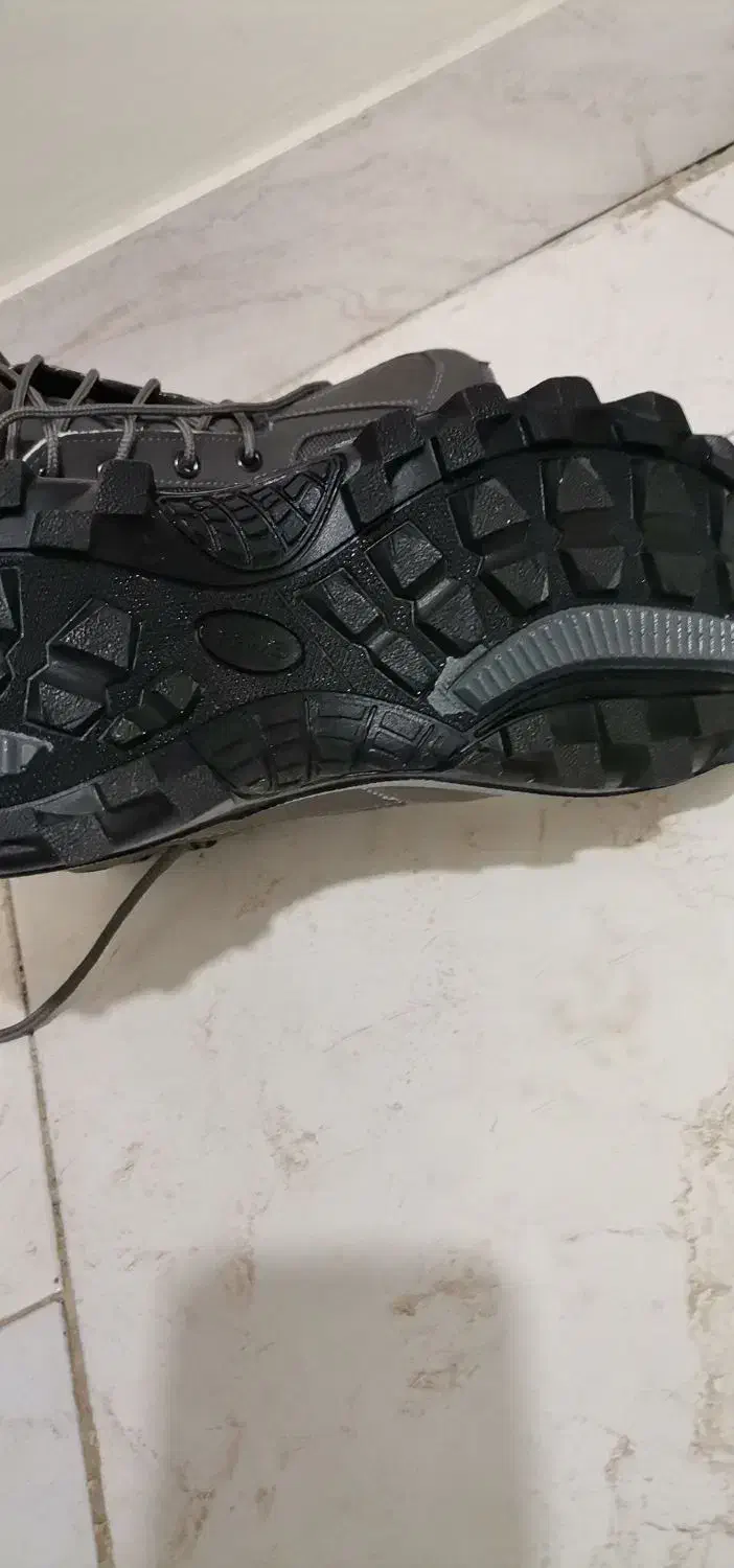 فروش یک جفت کفش|کیف، کفش، کمربند|قرچک, پویینک|دیوار