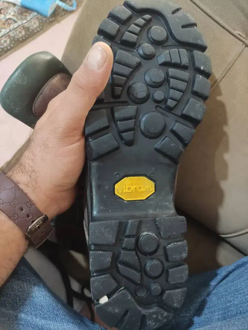 پوتین چرم اصل ایتالیا سایز ۴۳ کوهنوردی تاناکورا|کیف، کفش، کمربند|مهاباد (آذربایجان غربی), |دیوار