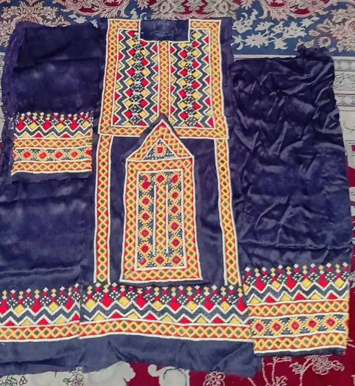 مهرستان بازار|لباس|مهرستان, |دیوار