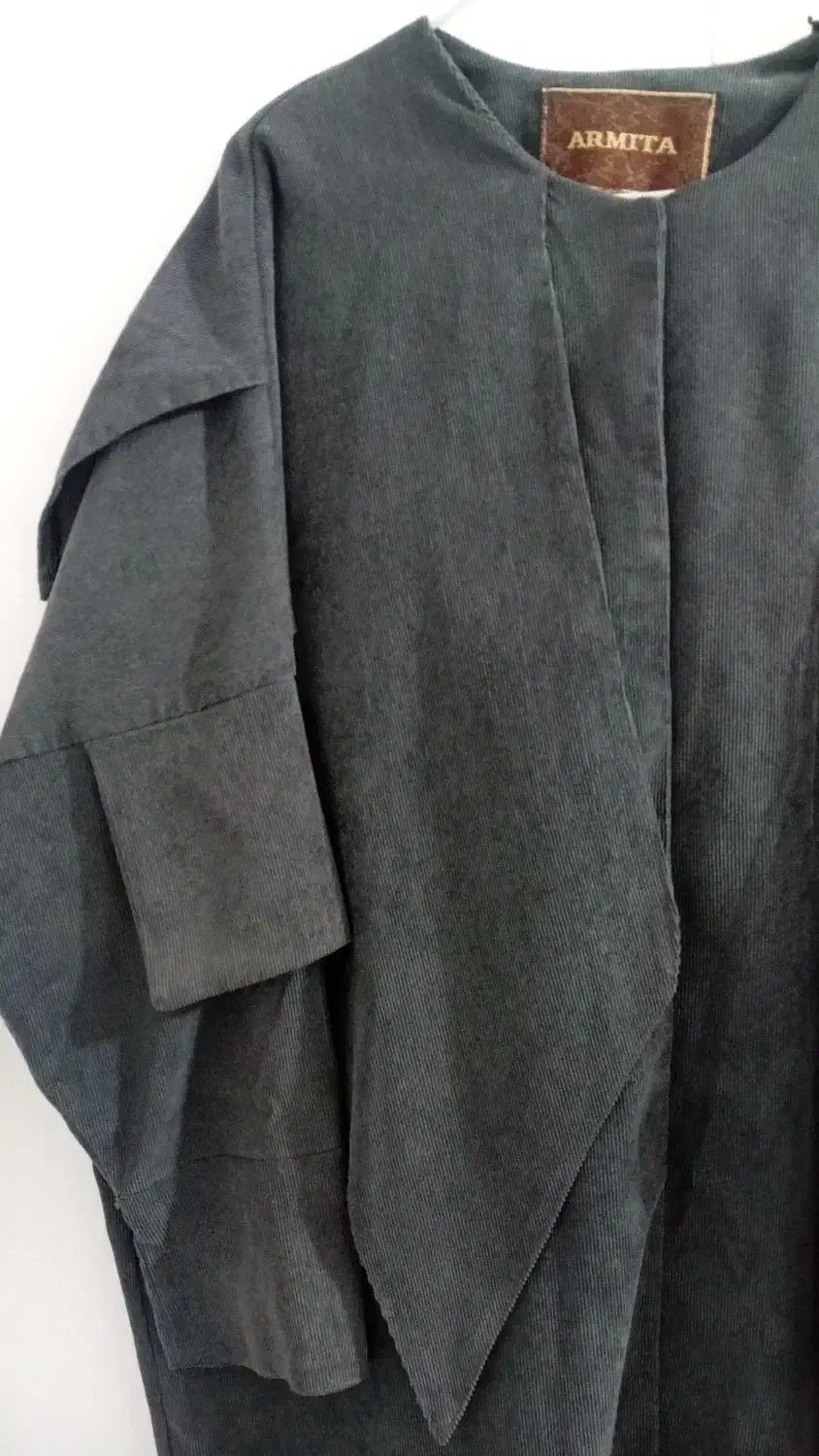 مانتو کبریتی و پالتو فوتر|لباس|رشت, دیانتی|دیوار