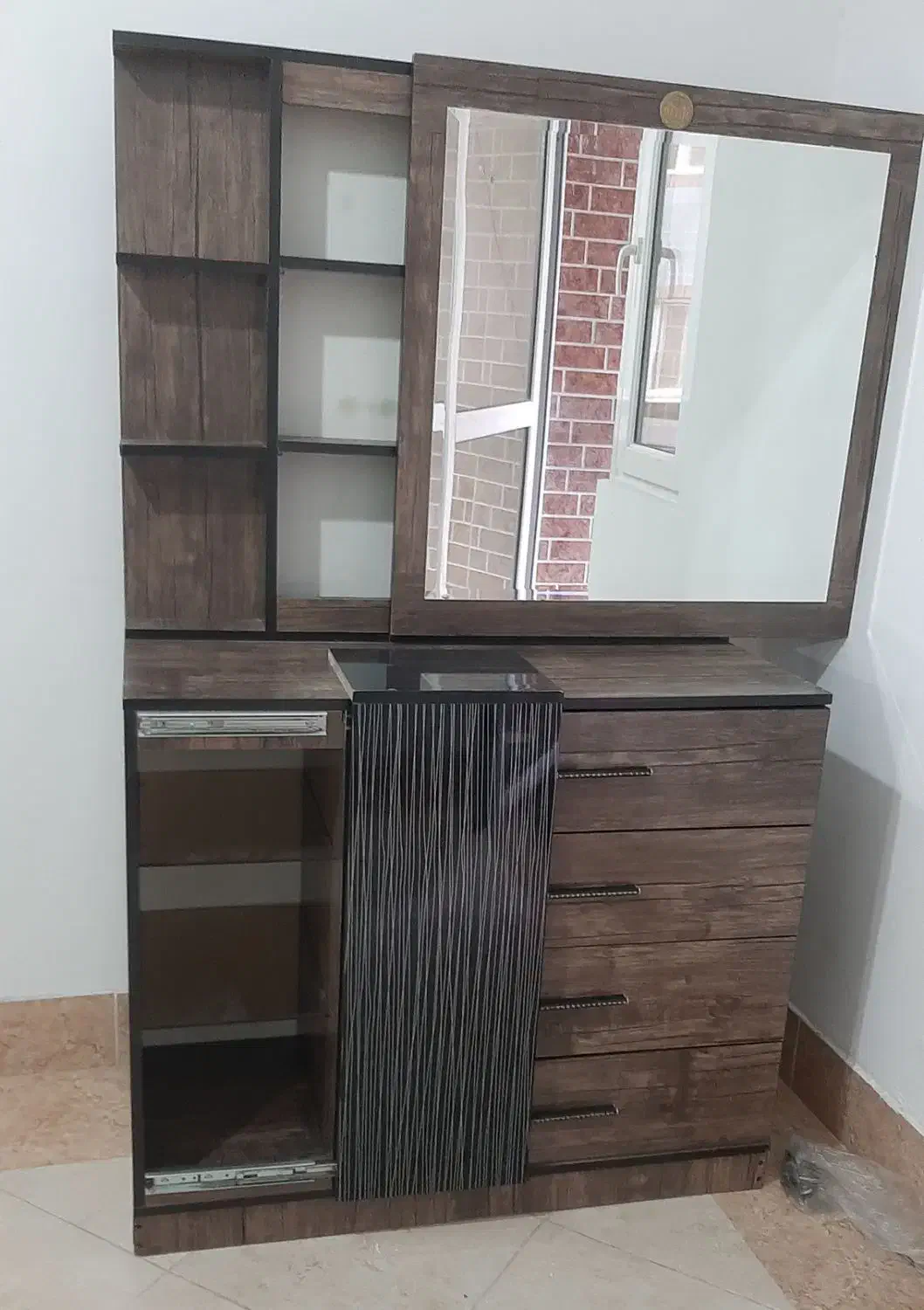 همه وسایل باهم ۱۵ ملیون تومان|جاکفشی، کمد، دراور|سمنان, |دیوار