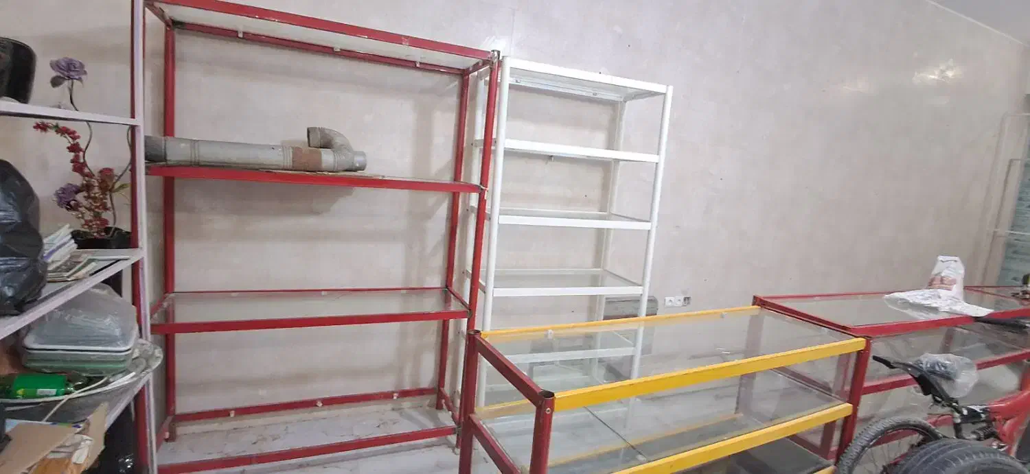 واگذاری وفروش یک جای پارچه ها وویترینهای مغازه|عمدهفروشی|محمدشهر, علی آباد گونه|دیوار