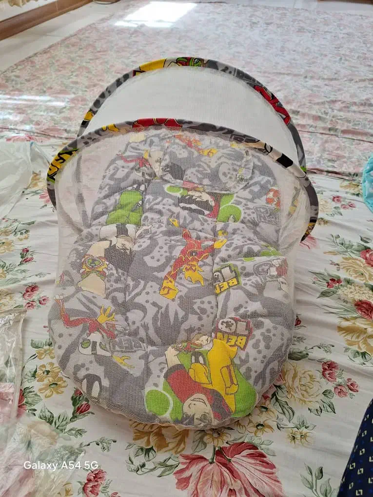 پشه بند وتشک بازی کودک|اسباببازی بچه|شیراز, شیشهگری|دیوار