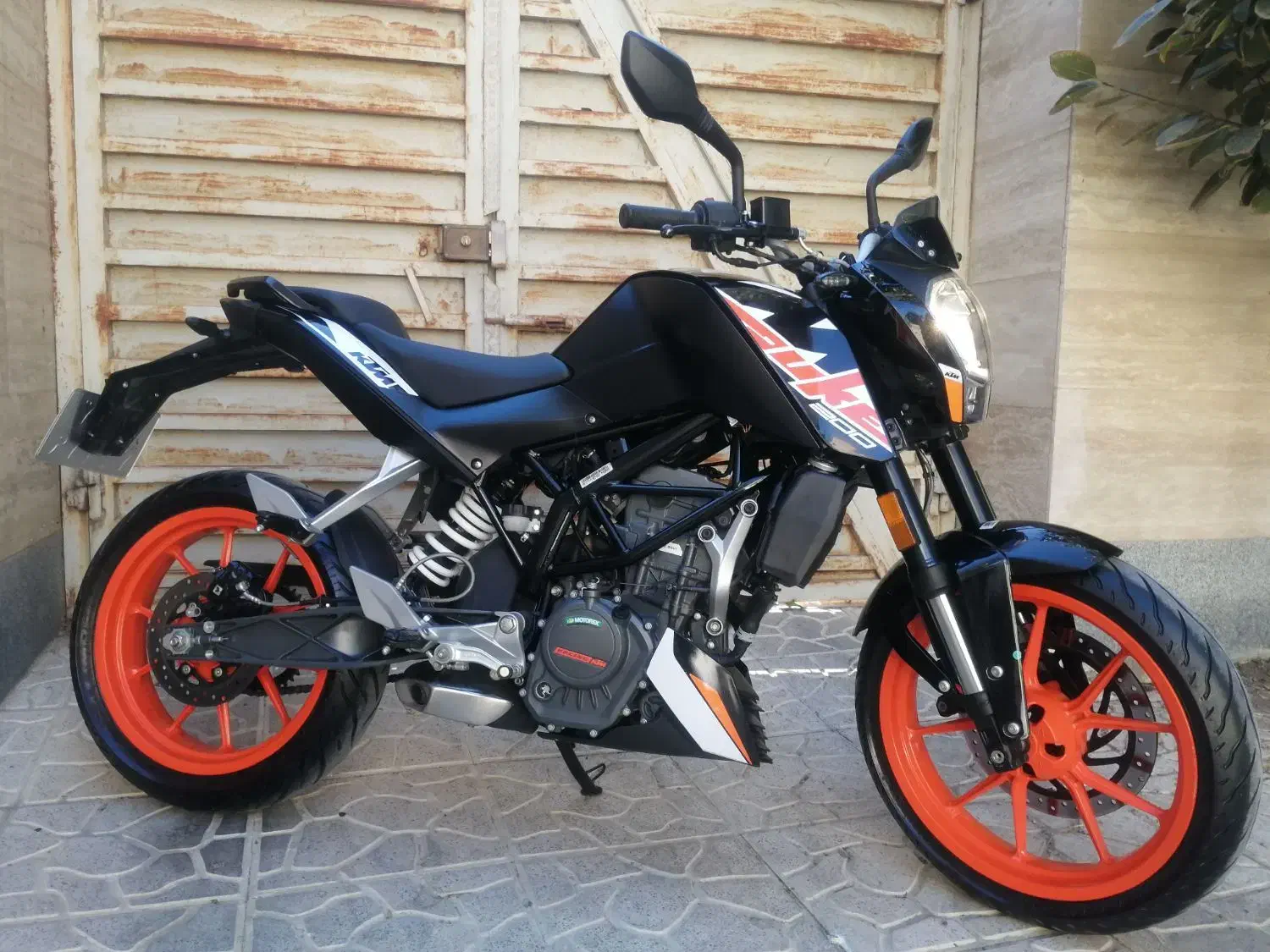 موتور سیکلت ktm دوک 200درحد نوgsxr r25 mt cbr|موتورسیکلت|تهران, فرودگاه مهرآباد|دیوار