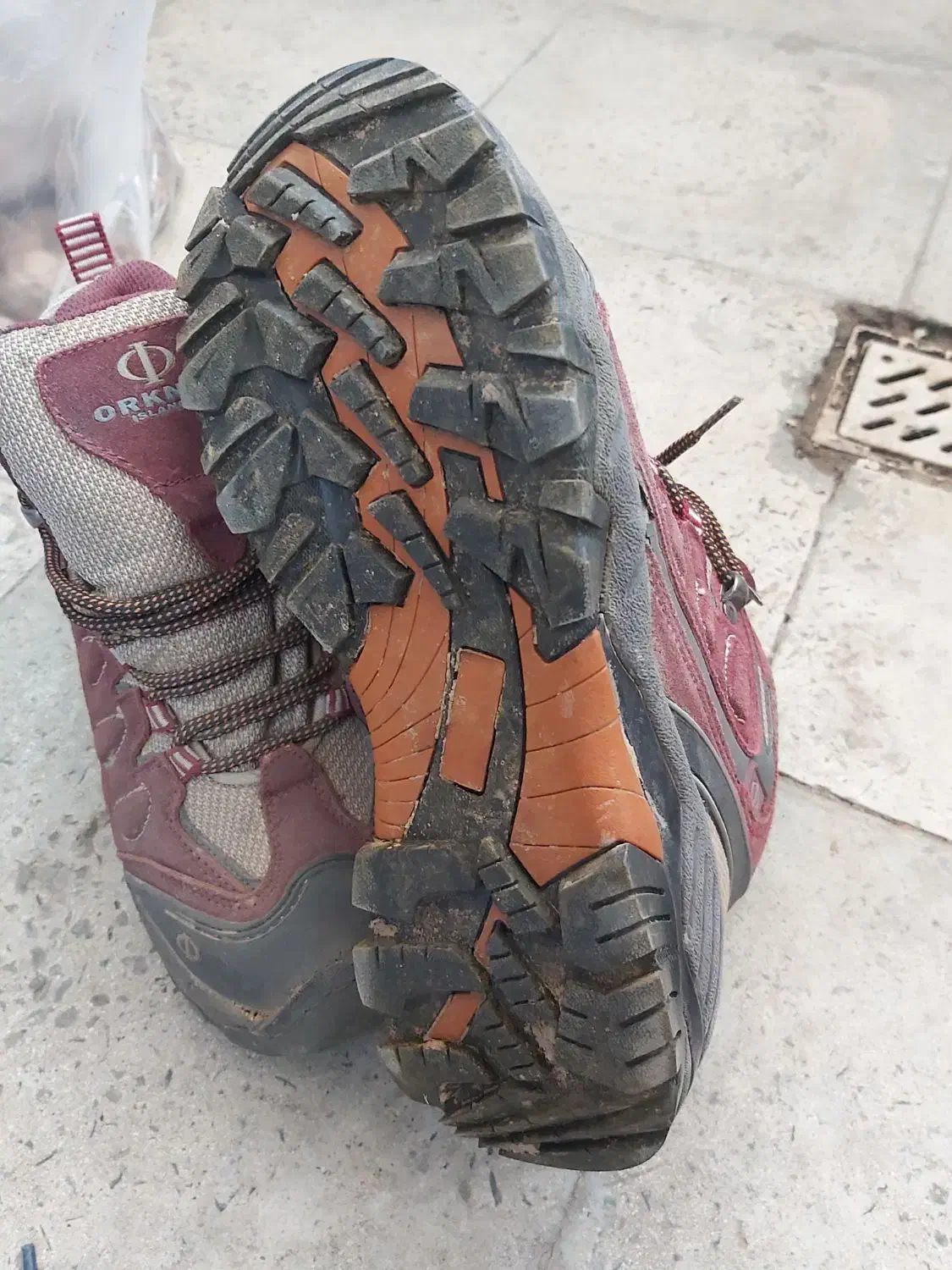 کفش کوهنوردی اصل سایز ۳۸ یا ۳۸ و نیم در حدنو|کیف، کفش، کمربند|اندیشه, اندیشه فاز ۴|دیوار