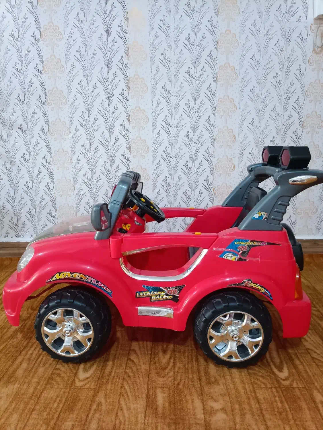 ماشین شارژی|اسباب و اثاث بچه|ورامین, ورامین|دیوار