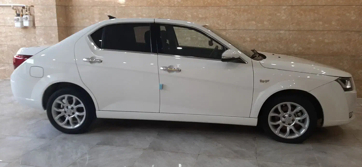 دنا پلاس اتومات۱۴۰۲ باگارانتی بدون خط وخش|خودرو سواری و وانت|یاسوج, |دیوار