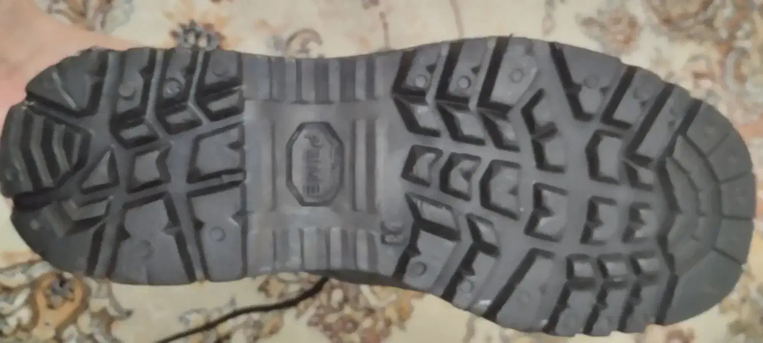 پوتین نظامی|کیف، کفش، کمربند|تهران, ارامنه|دیوار